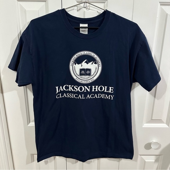 Gildan Other - Jackson Hole Academy Shirt